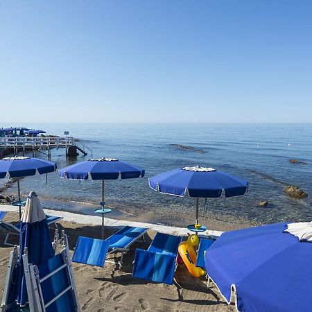 Villino Emanuele Bed and Breakfast Santa Marinella Eksteriør billede